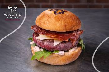 Restaurante WAGYU BURGER – FINCA SANTA ROSALÍA